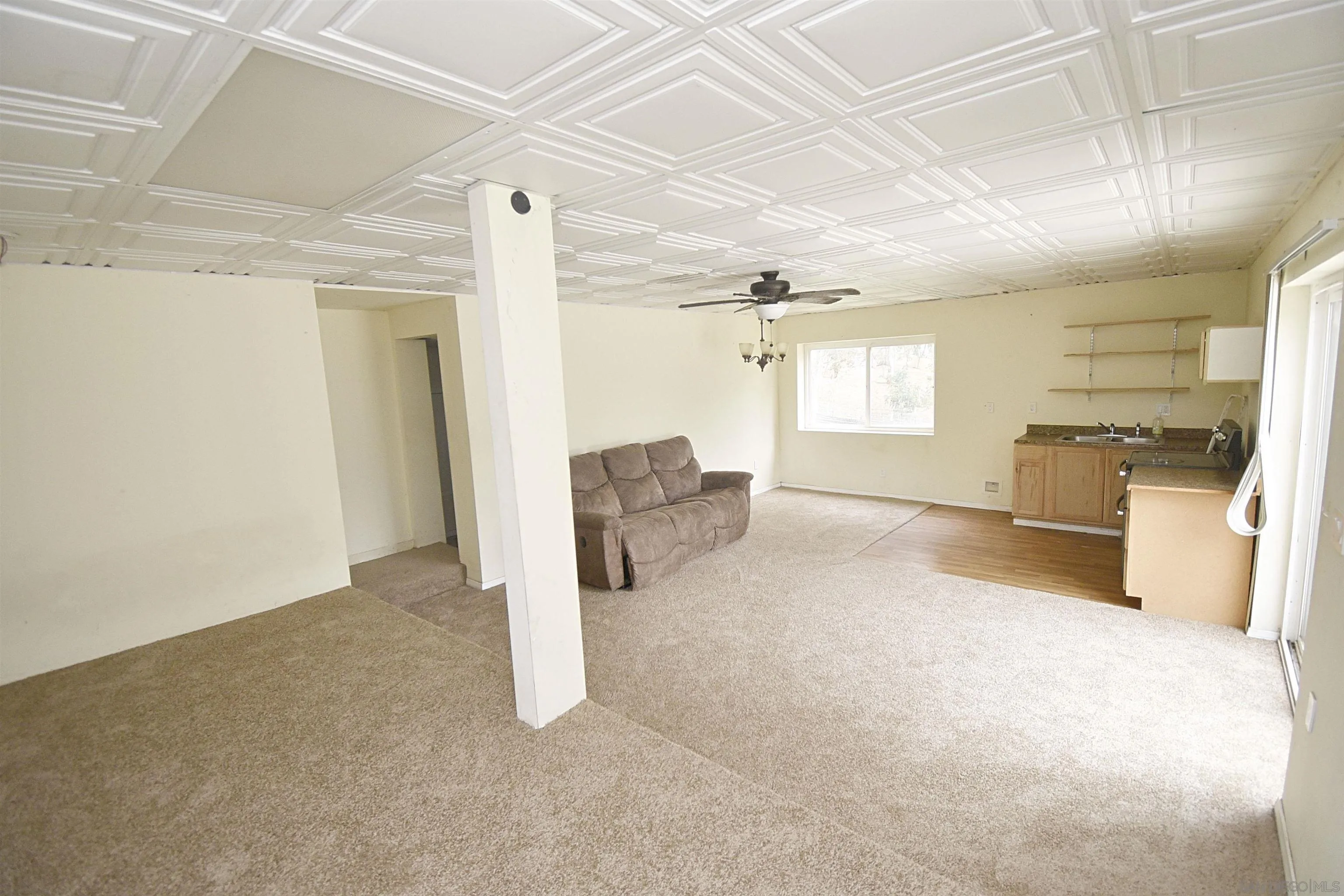 https://cdn.realtyfeed.com/cdn/127/250026056/9e157eead63c5eeecee2aa191a5c42a9.webp