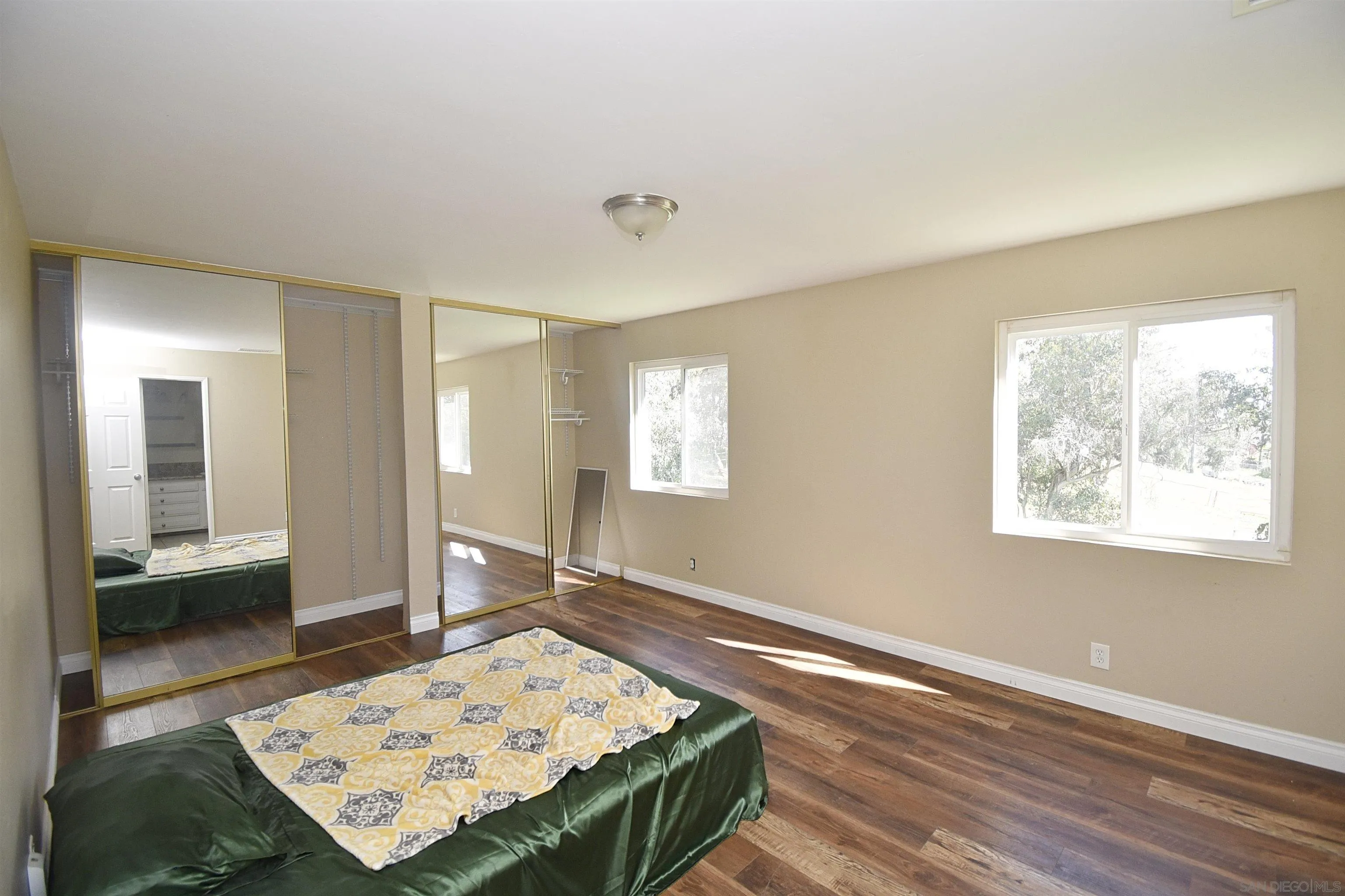 https://cdn.realtyfeed.com/cdn/127/250026056/bfed990e28ed1fe4f221fb8b5c33d328.webp