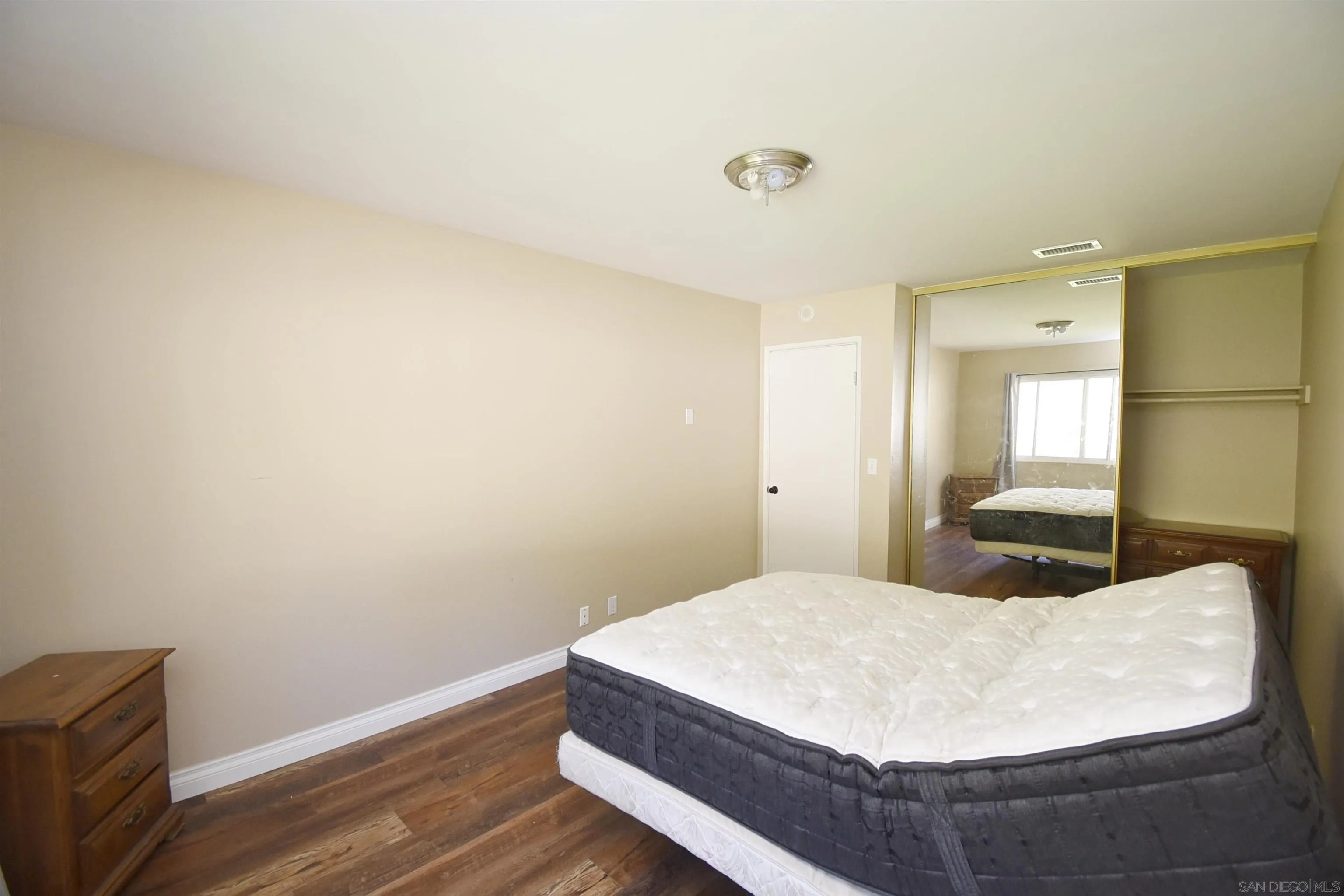 https://cdn.realtyfeed.com/cdn/127/250026056/eca4788d42a2ab03cf3c55b7ba505178.webp