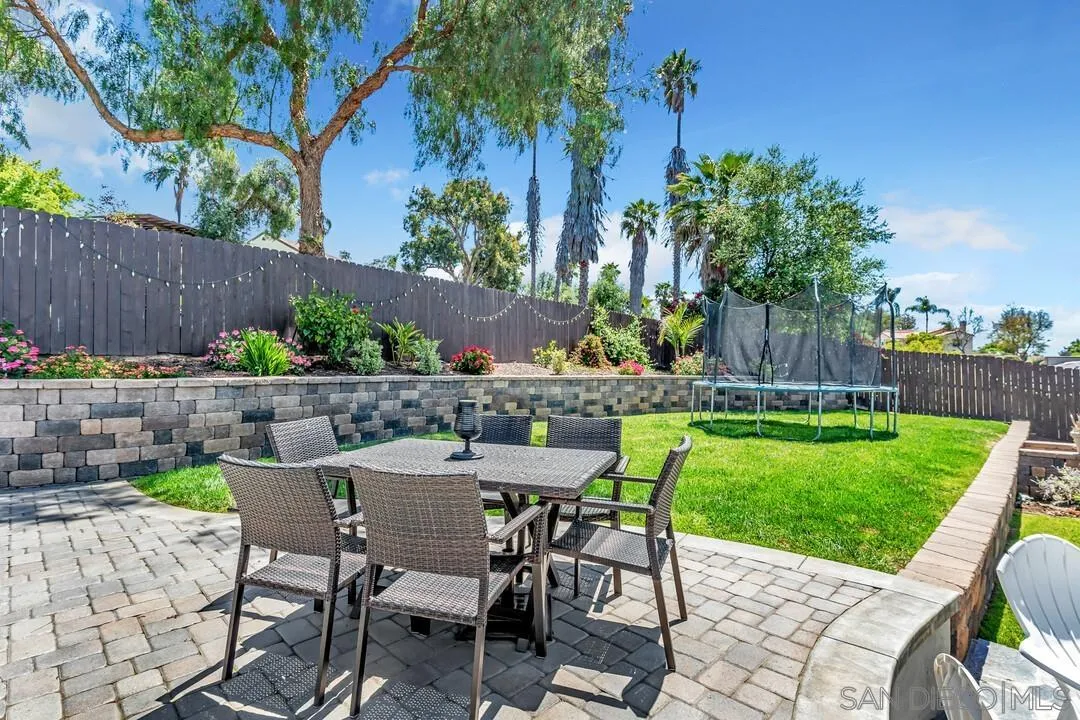 https://cdn.realtyfeed.com/cdn/127/250026108/37dbfdbe150fe6e455c00414edf778c0.webp