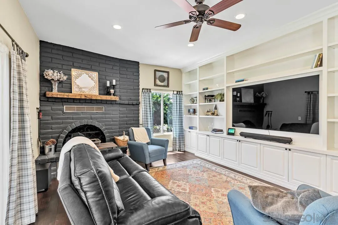 https://cdn.realtyfeed.com/cdn/127/250026108/5c628e1868ef9d47a94df71998fb936c.webp