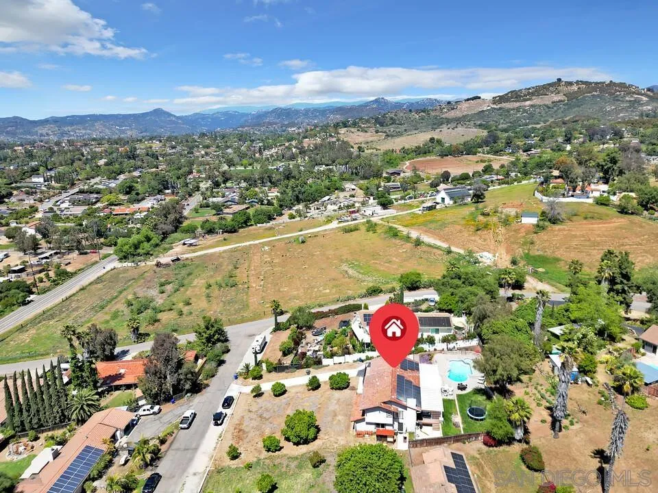 https://cdn.realtyfeed.com/cdn/127/250026108/a48c66a0ab126cf42511d172c40d4ced.webp