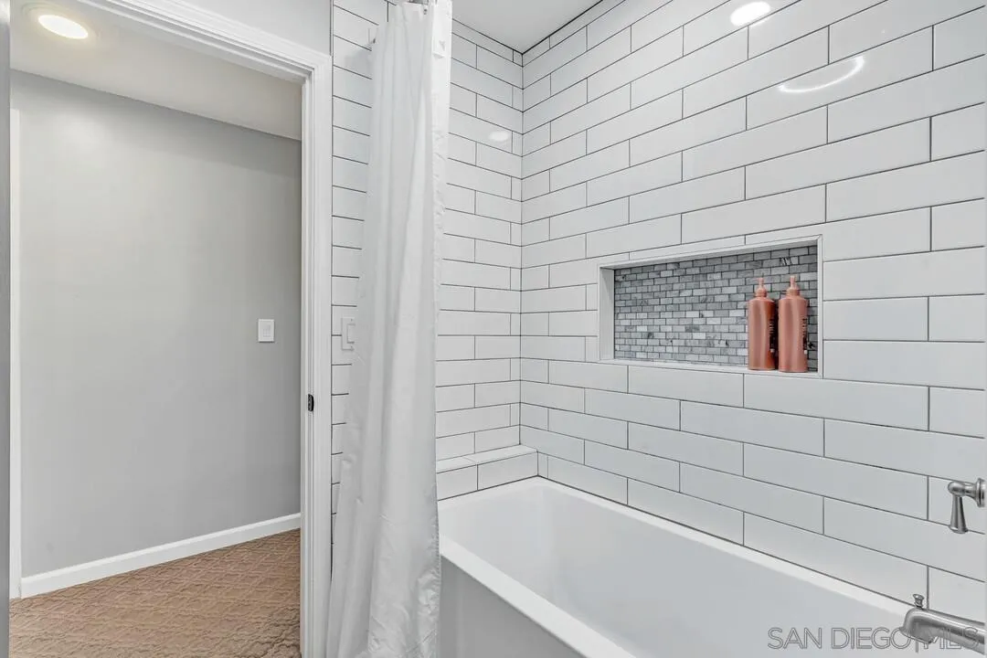 https://cdn.realtyfeed.com/cdn/127/250026108/d3c5636d00be95d8ec4e15aebd60b482.webp
