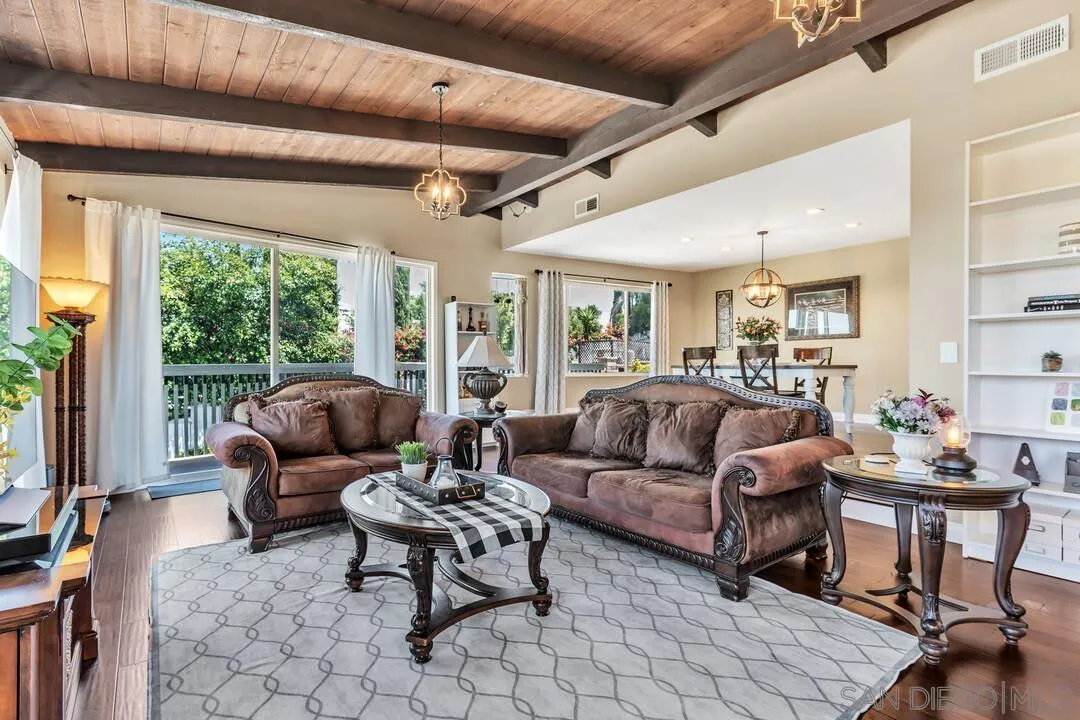 https://cdn.realtyfeed.com/cdn/127/250026108/dfa8032f2106efe67698e0a3b63f84e2.webp