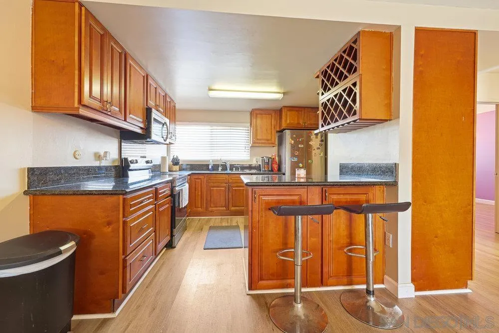 Photo #7: 250026120 Listing: Photo #7