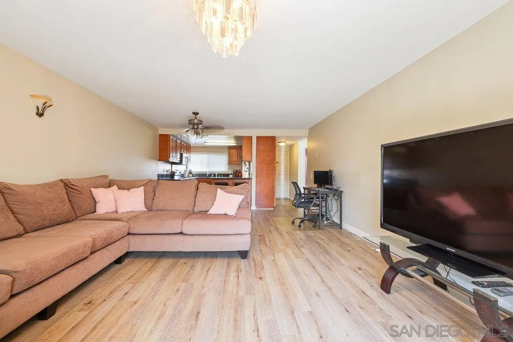 Photo #21: 250026120 Listing: Photo #21