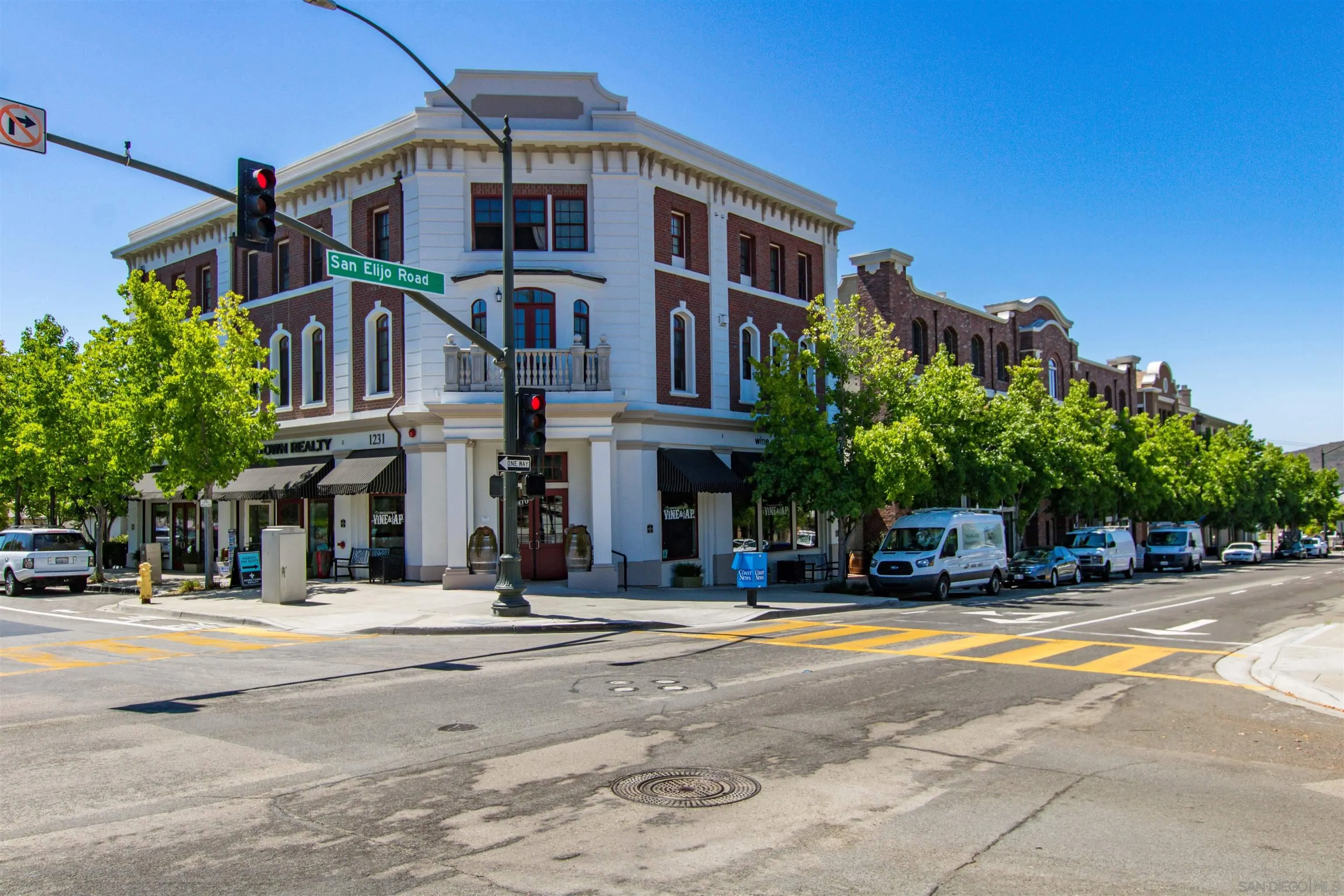 https://cdn.realtyfeed.com/cdn/127/250026138/7f7a56a8388c689eaad0fa36819ca4be.webp