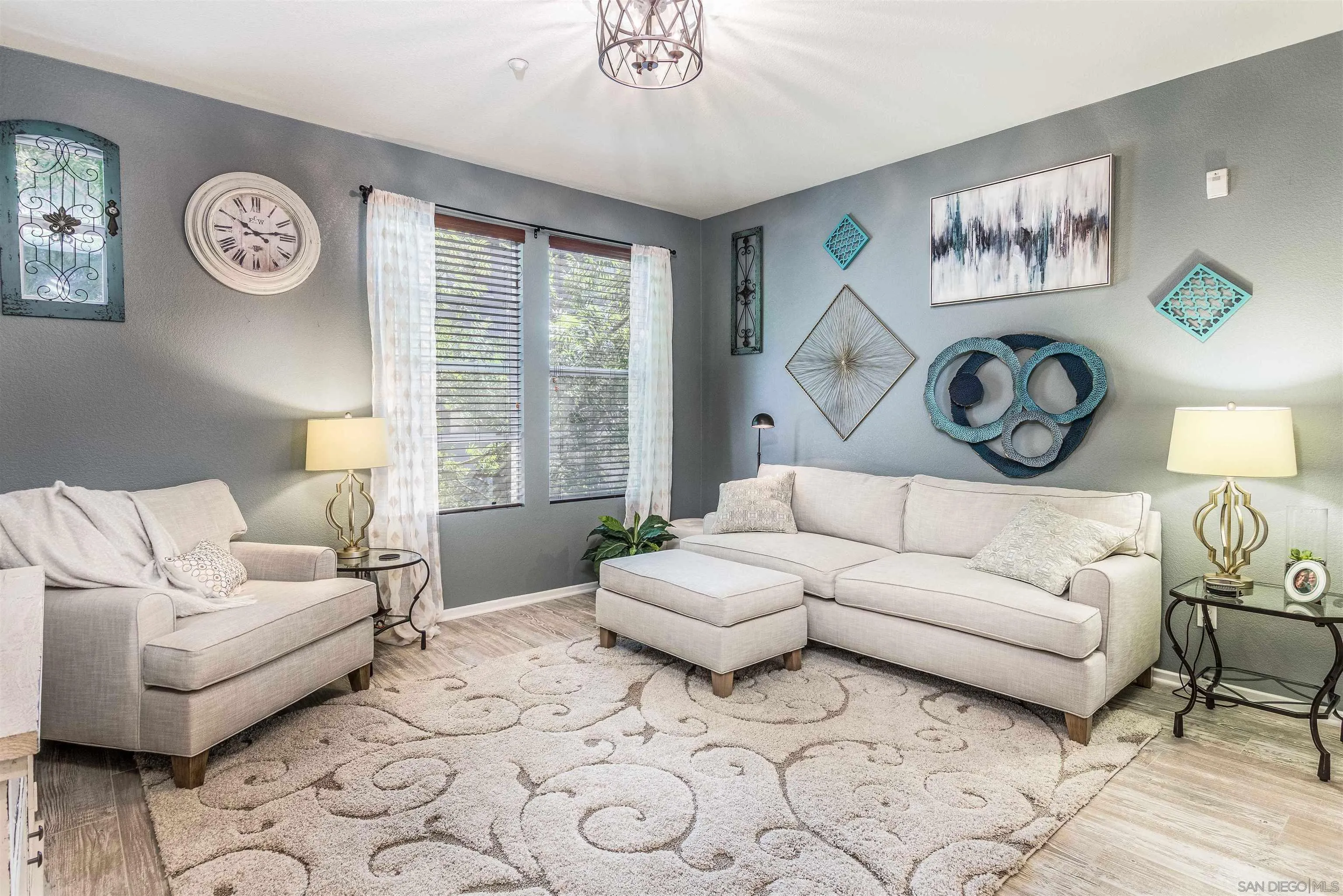 https://cdn.realtyfeed.com/cdn/127/250026138/8af58ad7253628738ee3927a7a71e702.webp
