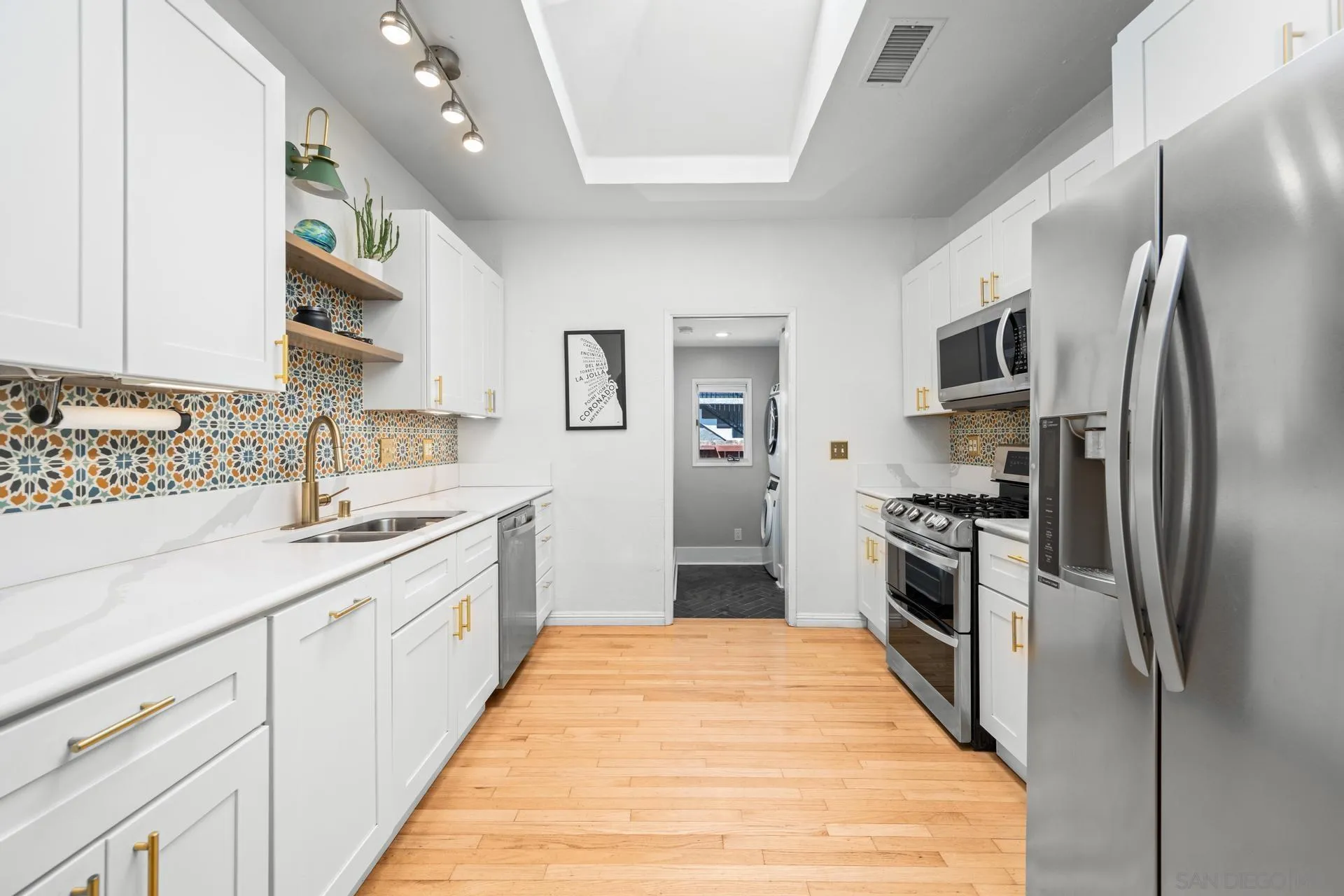 https://cdn.realtyfeed.com/cdn/127/250026152/fe8b4317bd161a5bae9cad7f4332345c.webp