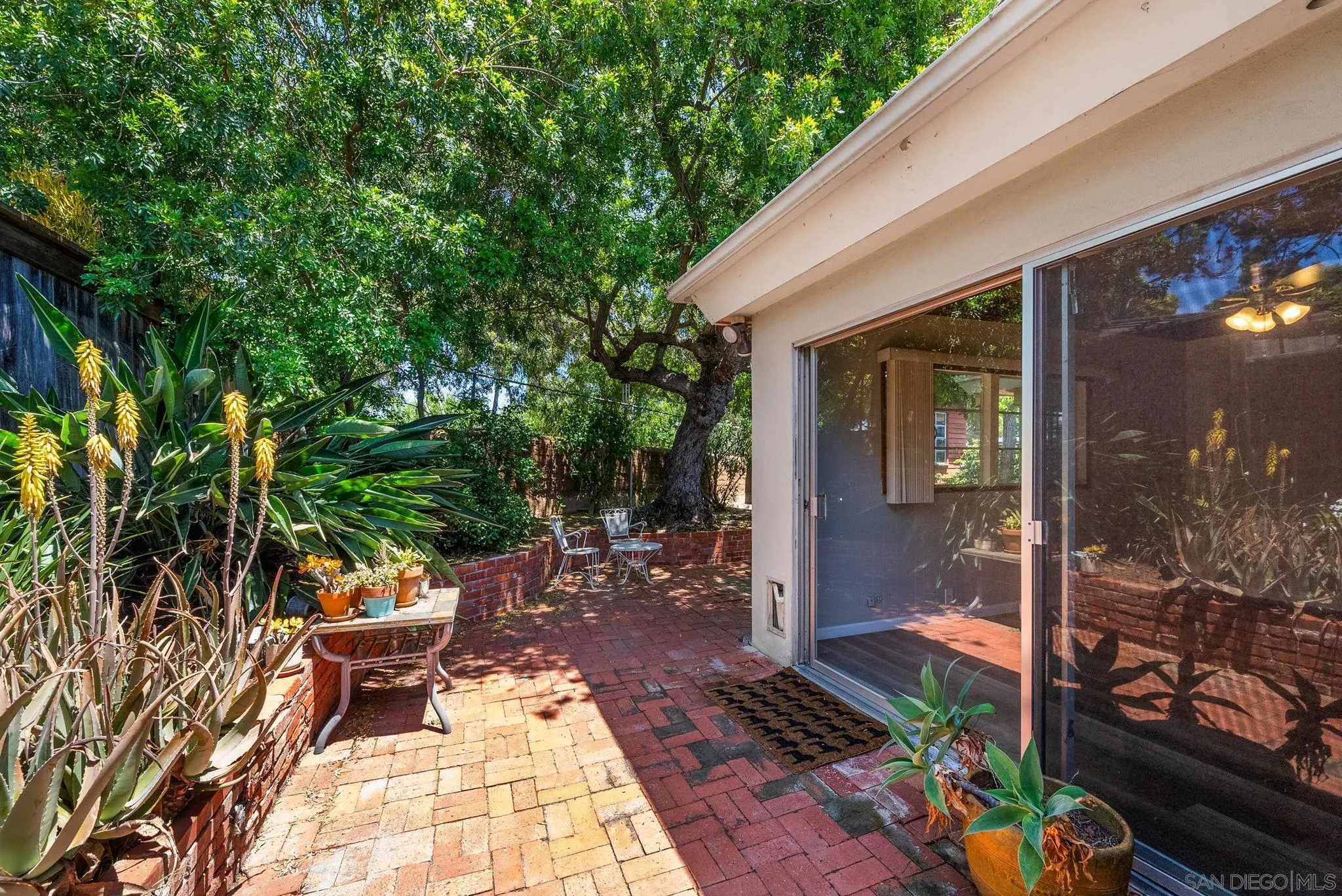 https://cdn.realtyfeed.com/cdn/127/250026160/264ddb2f9d46697502198441f75c7b30.webp