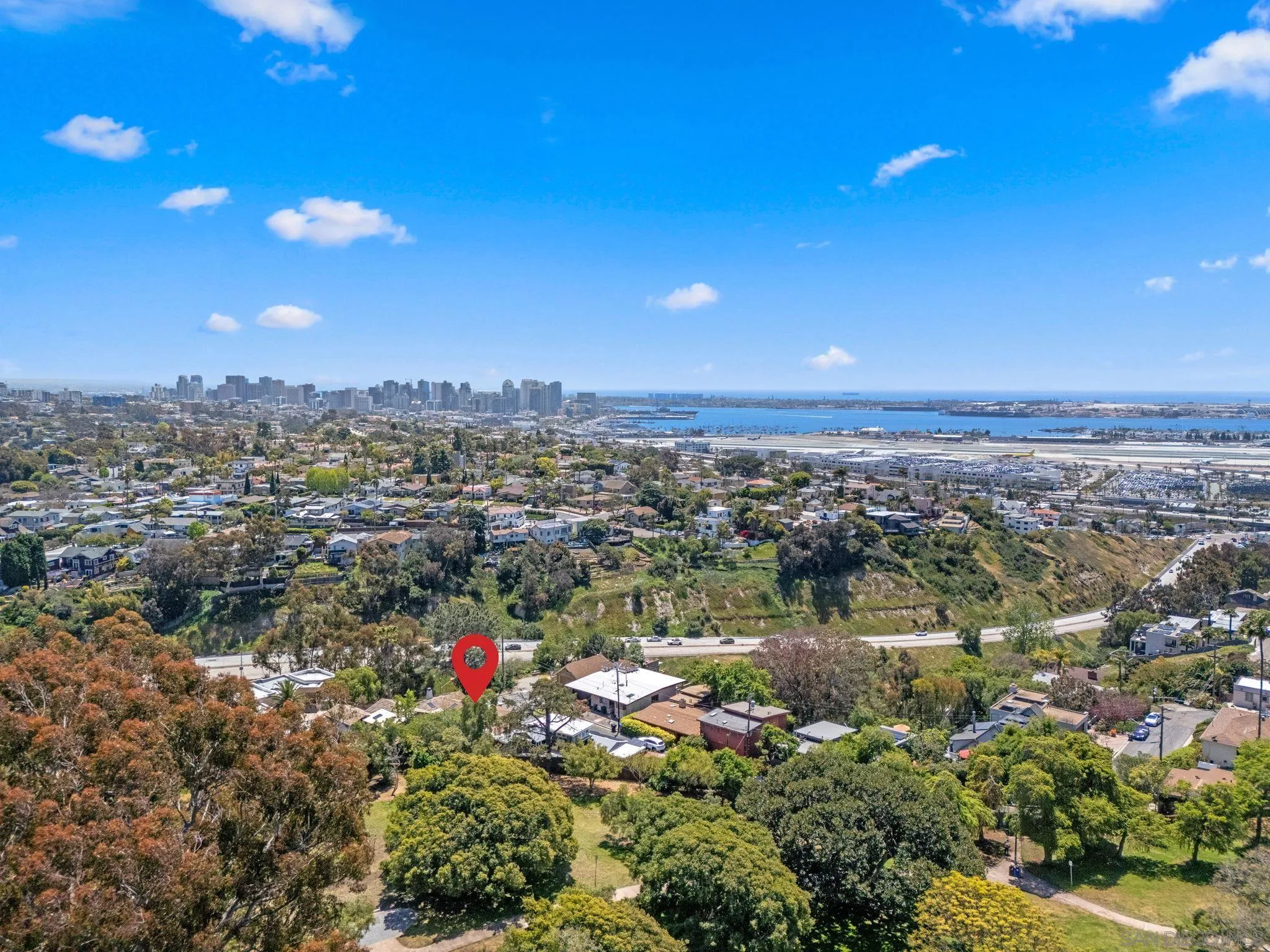 https://cdn.realtyfeed.com/cdn/127/250026160/a9c870cf9ca9b0e4a42edd7d92c686b1.webp