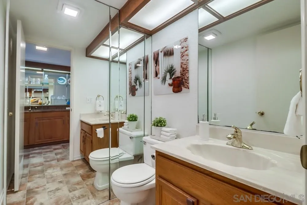 Photo #15: 250026183 Listing: Photo #15