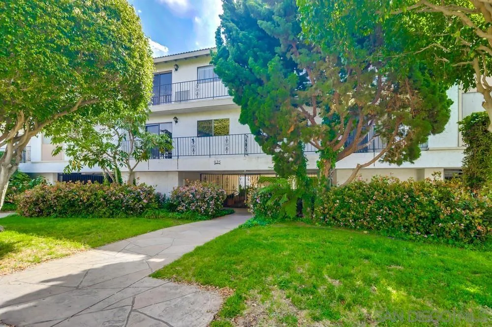 Photo #2: 250026183 Listing 