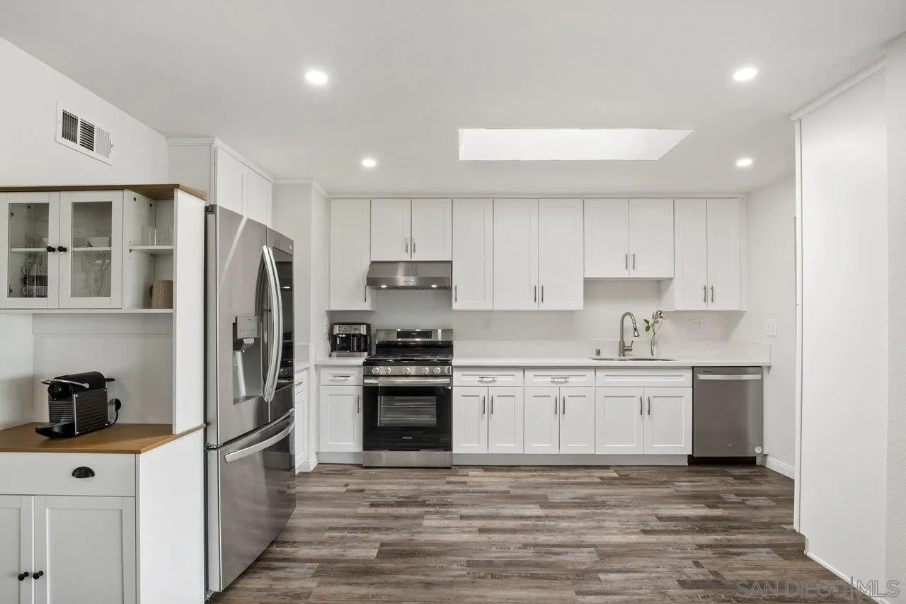 https://cdn.realtyfeed.com/cdn/127/250026192/15d861b3cd28a1d9d9fc21b6653588b7.webp
