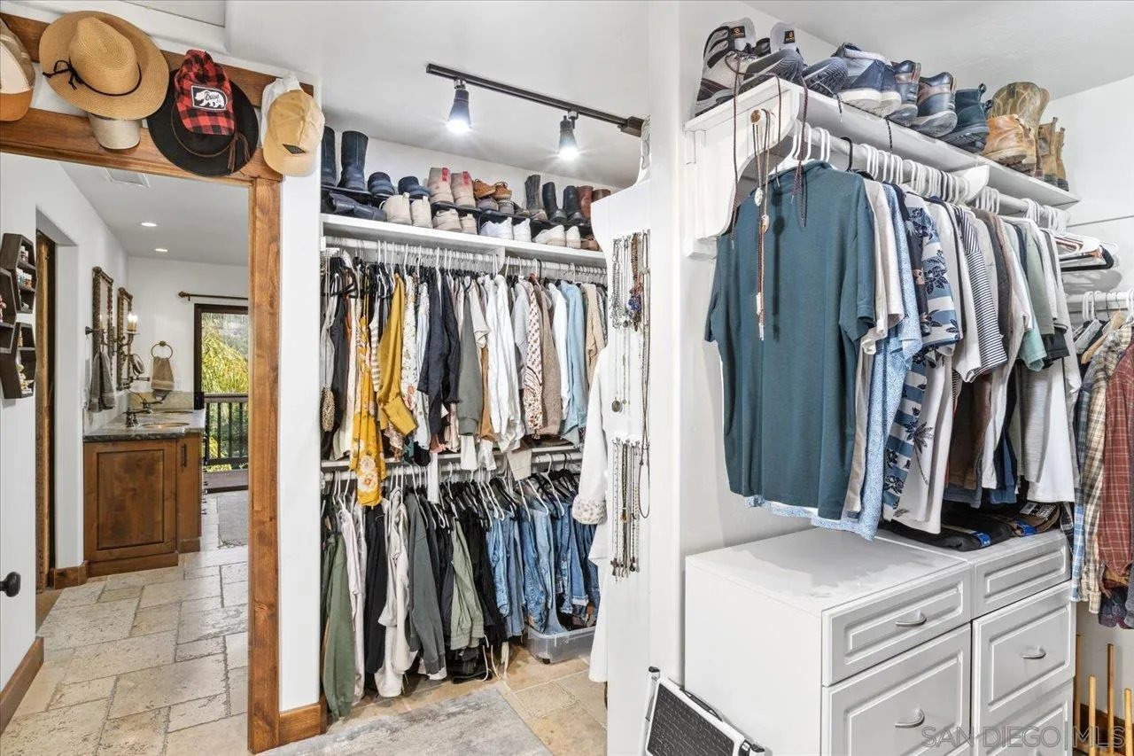 https://cdn.realtyfeed.com/cdn/127/250026193/2300c6cddf1e788c8d230046d97d63f6.webp