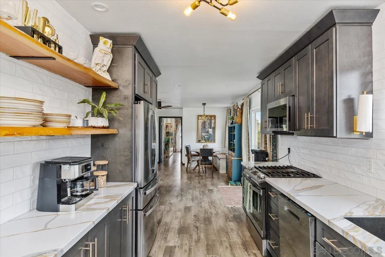 https://cdn.realtyfeed.com/cdn/127/250026193/25ef98fceb2dc0ba1de1104629a288a8.webp