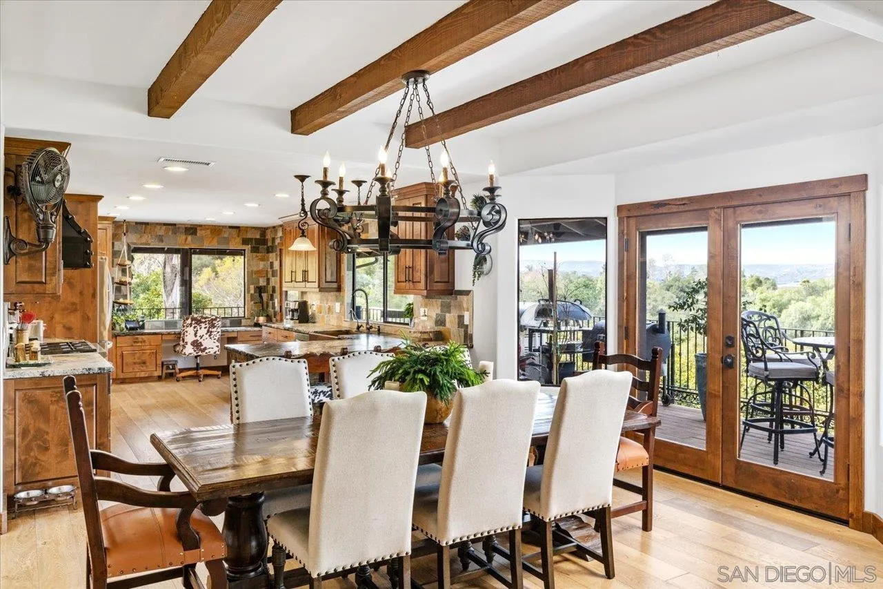 https://cdn.realtyfeed.com/cdn/127/250026193/26f95d8dfb07dfc1f4946d658969fd50.webp