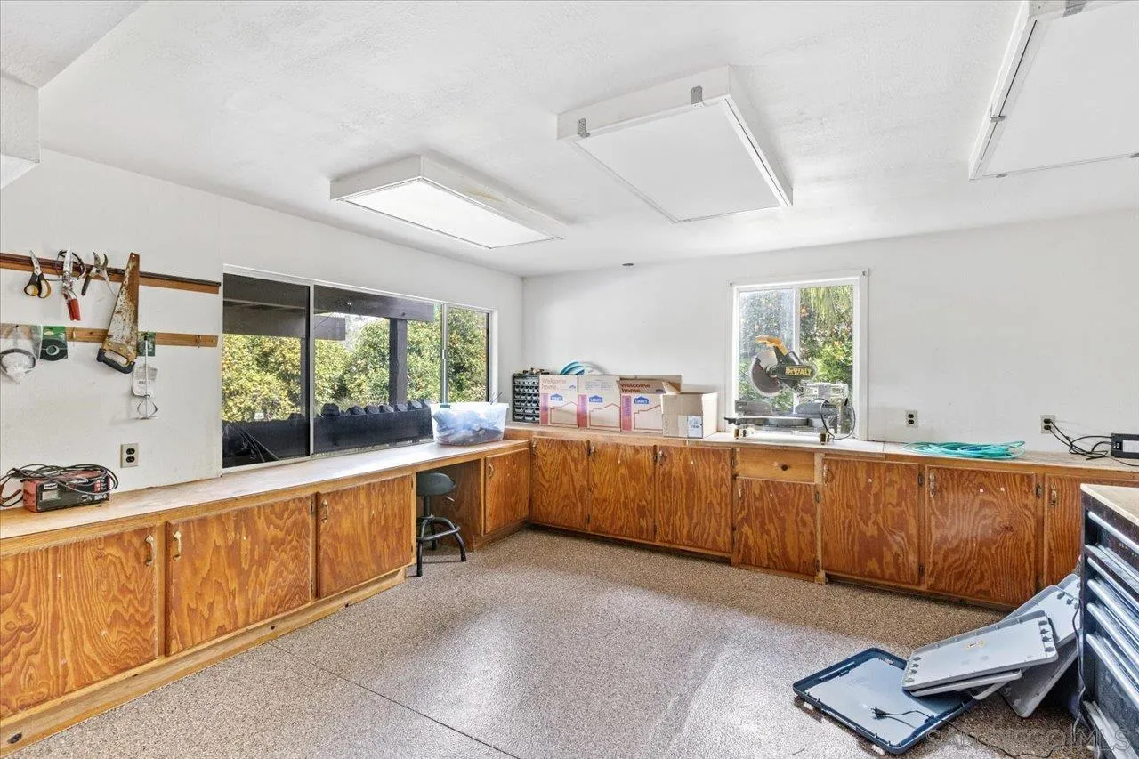 https://cdn.realtyfeed.com/cdn/127/250026193/28a2b525b517f7660356c47744e63a76.webp