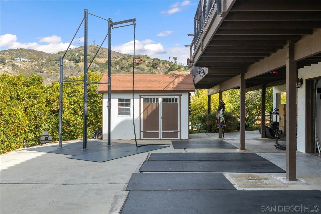 https://cdn.realtyfeed.com/cdn/127/250026193/3074286ef67da638ead27cdeee7d1f0f.webp