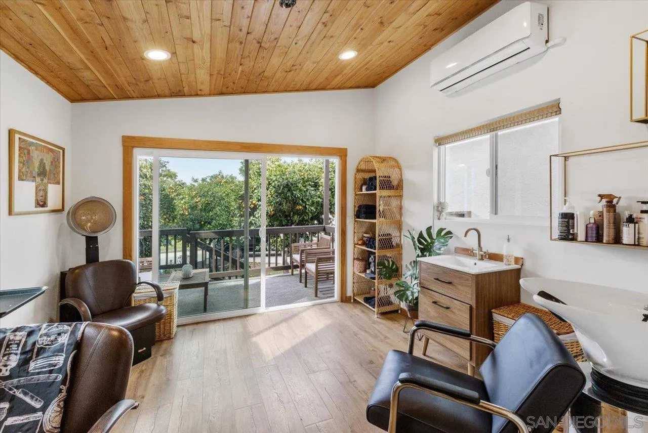 https://cdn.realtyfeed.com/cdn/127/250026193/439b79074c1c23da5c9bdc47296a9ec8.webp