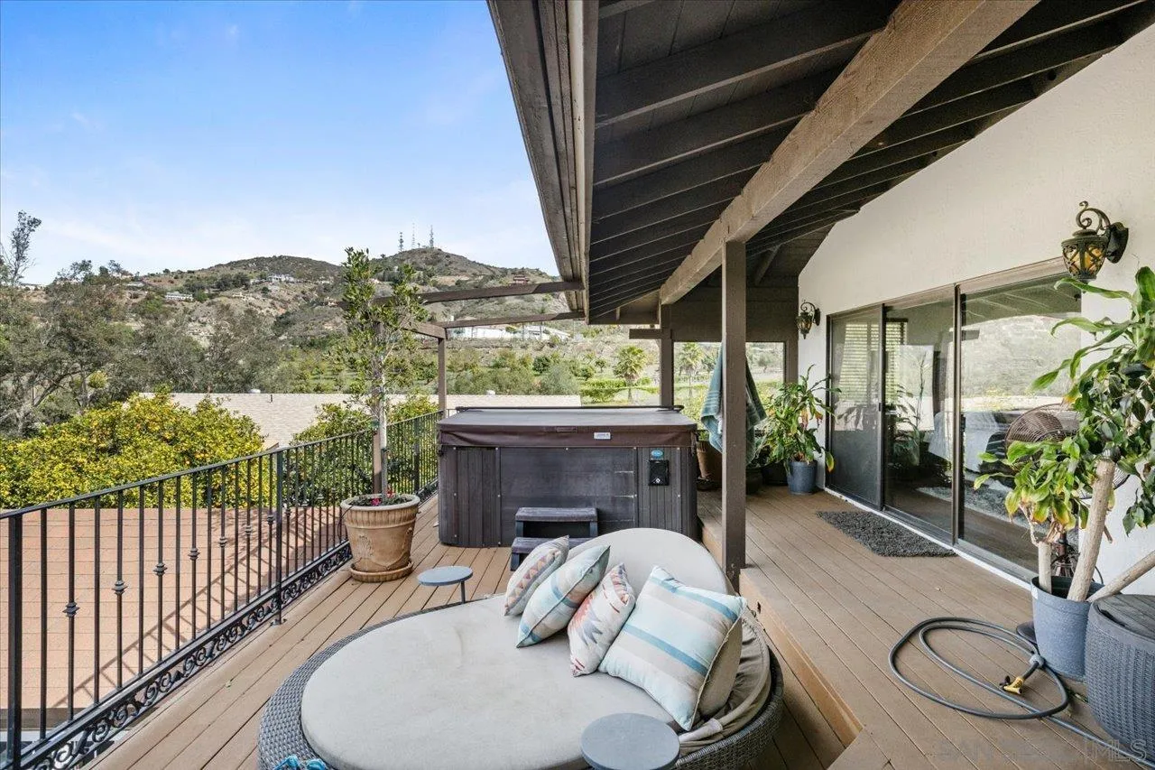 https://cdn.realtyfeed.com/cdn/127/250026193/5d57b9ee13c775504f5f0be1230007fe.webp