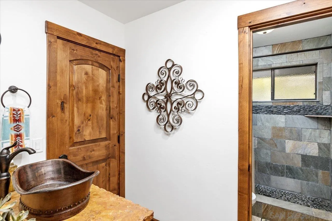 https://cdn.realtyfeed.com/cdn/127/250026193/8403aa1159b65384afc4db1b91e2551e.webp