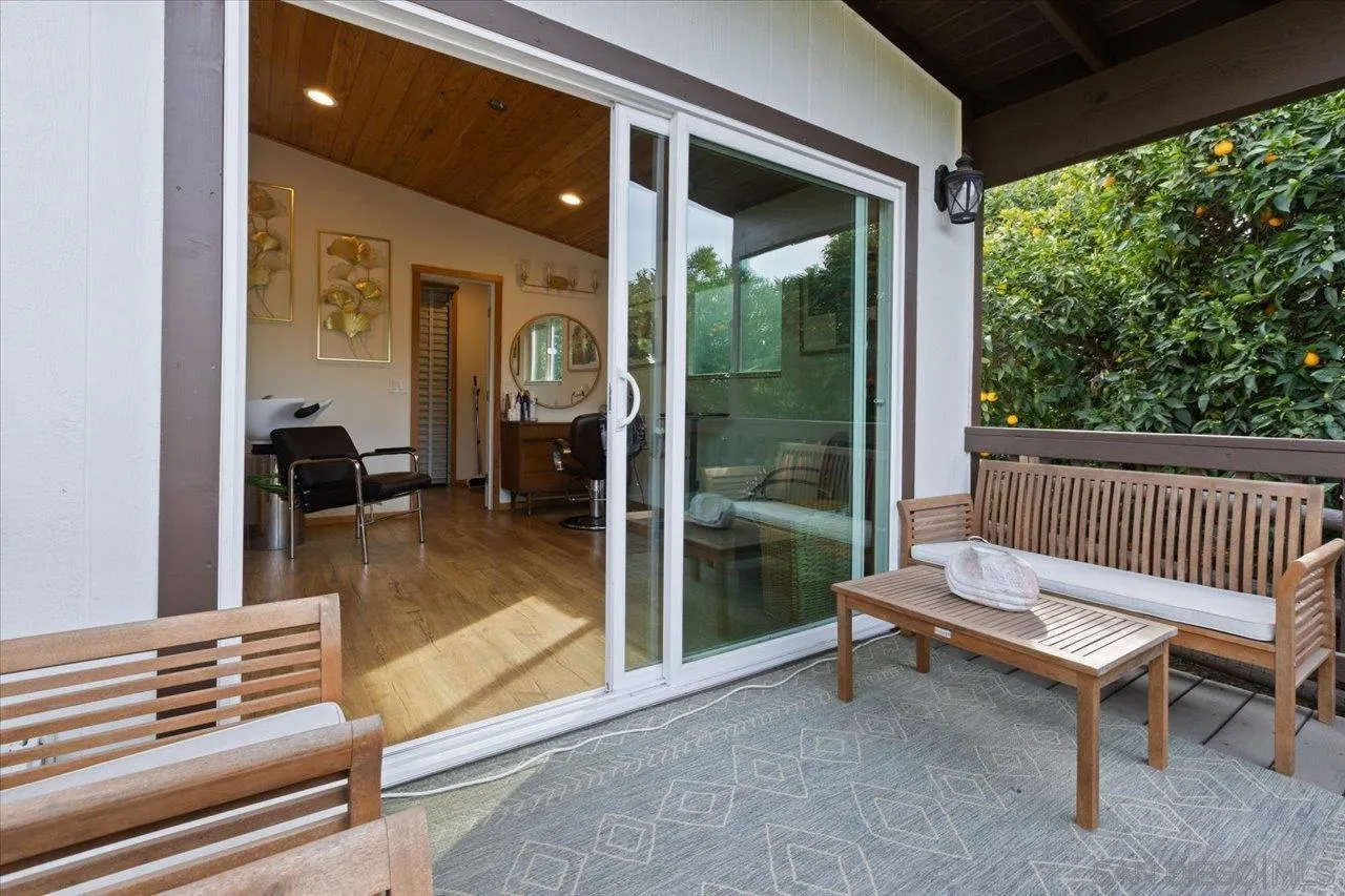 https://cdn.realtyfeed.com/cdn/127/250026193/a8970329b46943fc61ba80be93ddd1c6.webp
