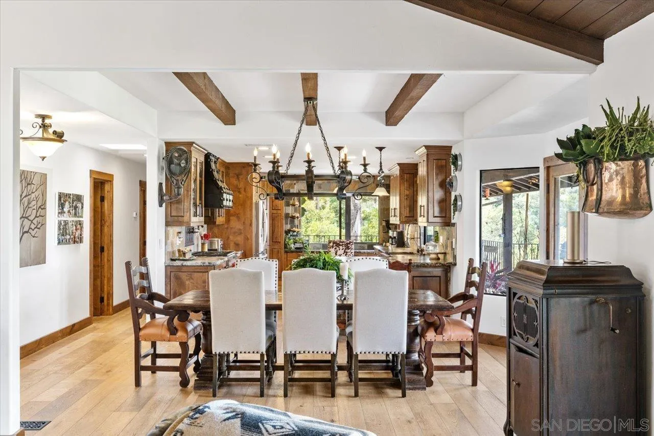 https://cdn.realtyfeed.com/cdn/127/250026193/e6f140ce60d60a1ccaae9b80dfcaf70c.webp