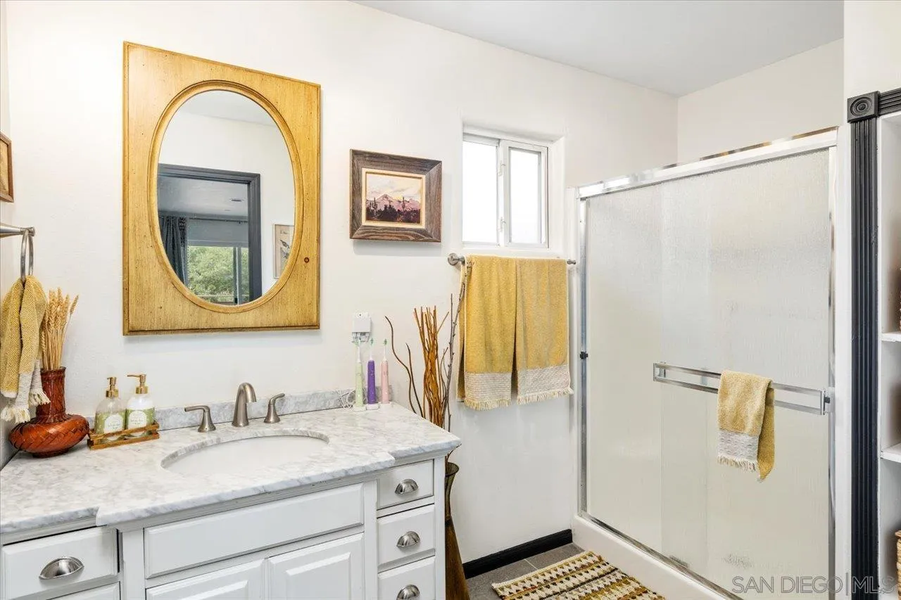 https://cdn.realtyfeed.com/cdn/127/250026193/f98a03934d58052a2468aa0797805722.webp