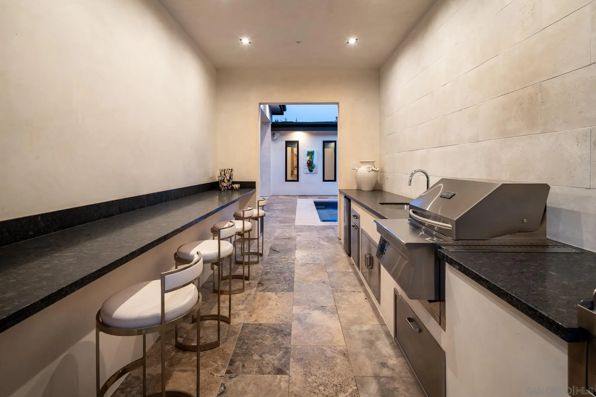 https://cdn.realtyfeed.com/cdn/127/250026199/e0d13a917d51240a929538bafe3985a1.webp