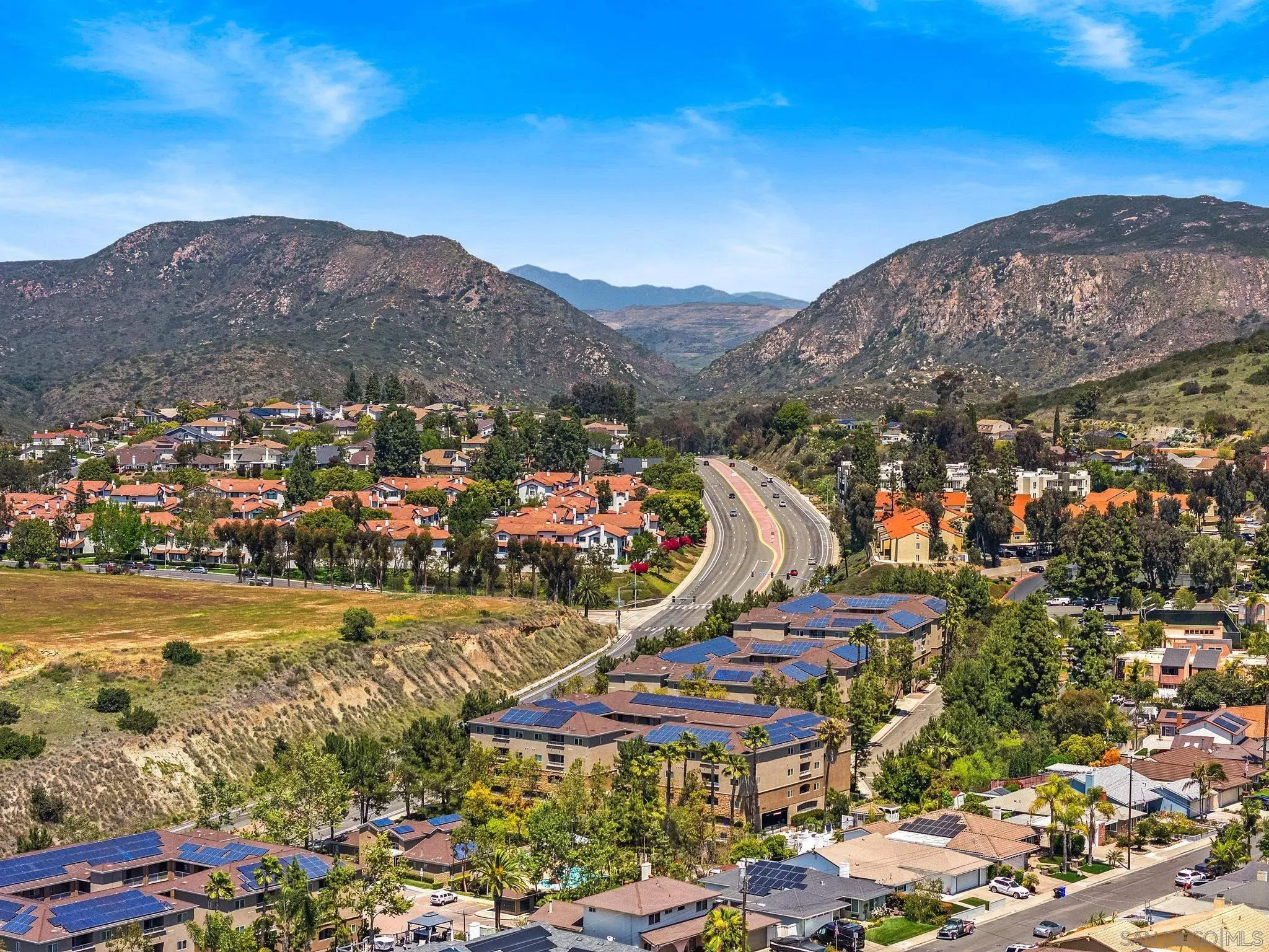 More Details about MLS # 250026215 : 7671 MISSION GORGE RD UNIT 105
