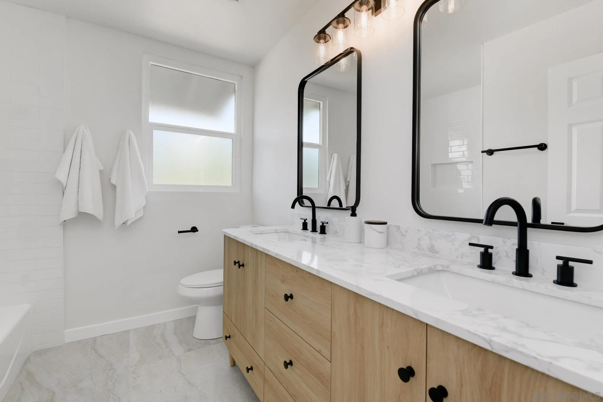 https://cdn.realtyfeed.com/cdn/127/250026232/767e1fa3ca27a0da7afc27e4499f3601.webp