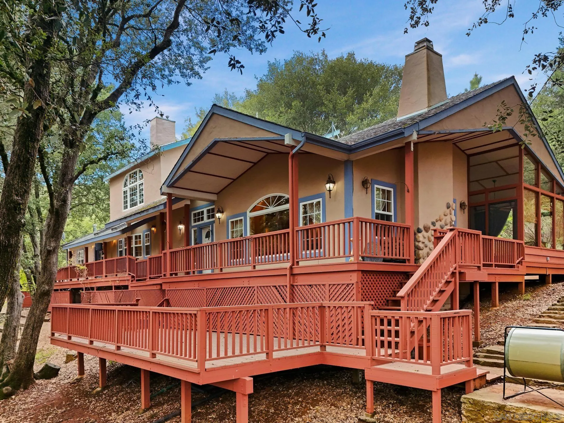 https://cdn.realtyfeed.com/cdn/127/250026235/1e360bb7980fd9f9a2f81c0293627705.webp