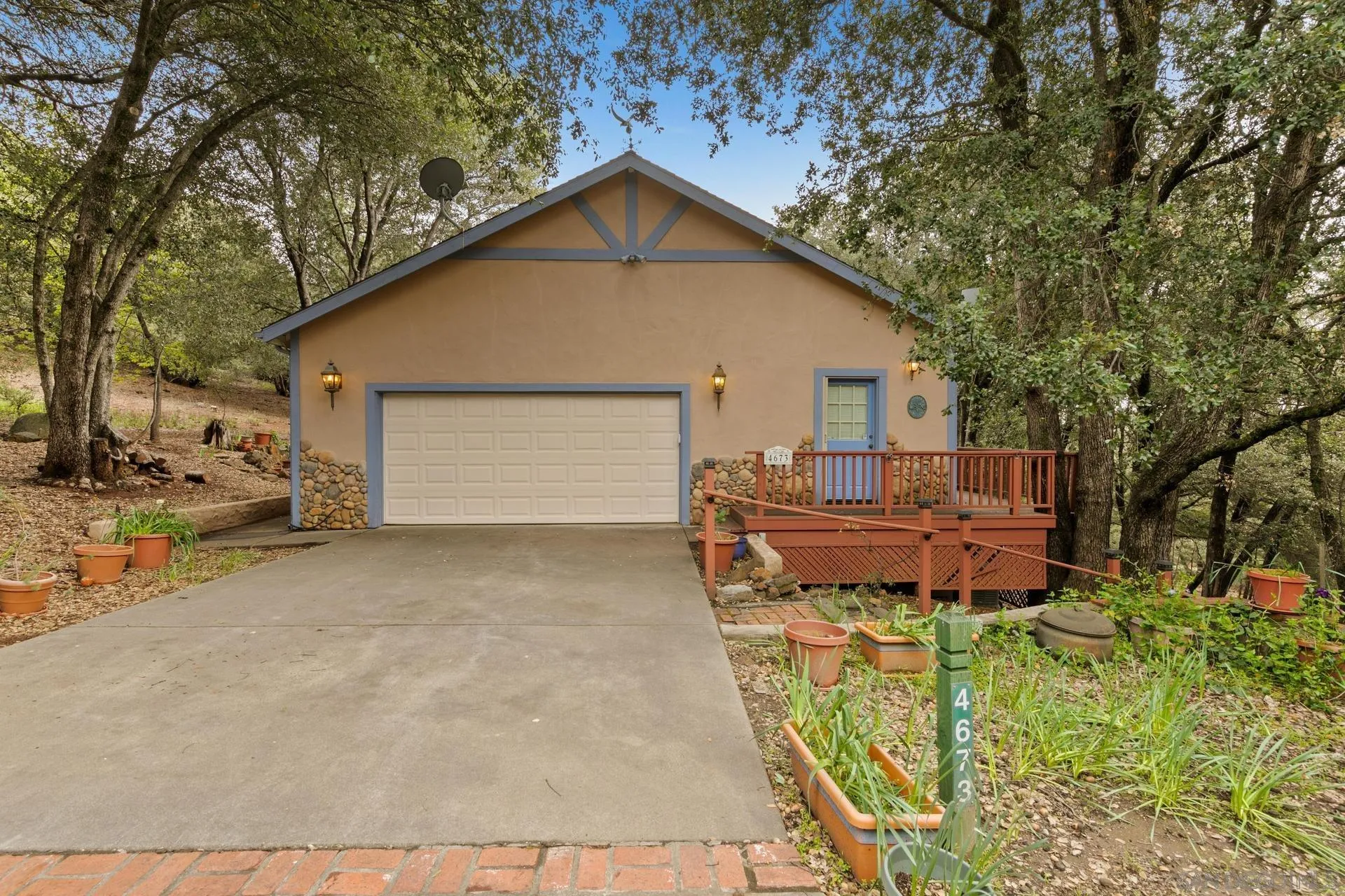 https://cdn.realtyfeed.com/cdn/127/250026235/205127341be211d4cbbadc54067203da.webp