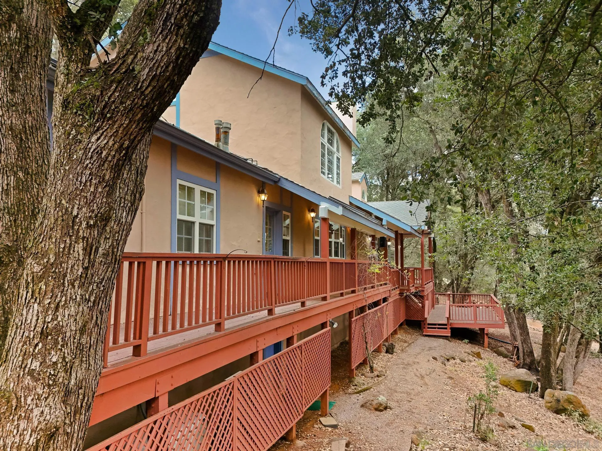 https://cdn.realtyfeed.com/cdn/127/250026235/616a0065a4509e73482f363bd7bd16e1.webp