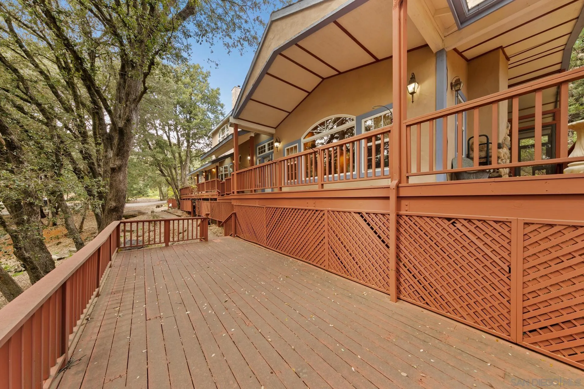 https://cdn.realtyfeed.com/cdn/127/250026235/b4fafe09b7f10122ff313d522fe51562.webp