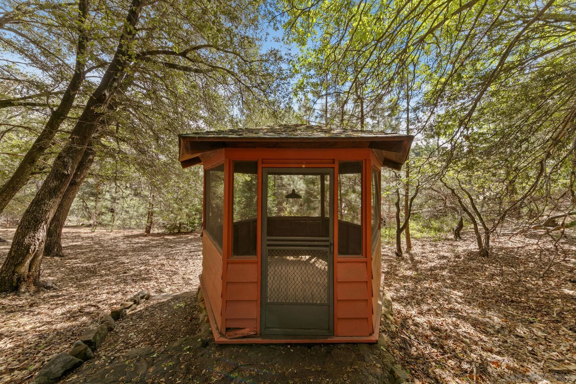 https://cdn.realtyfeed.com/cdn/127/250026235/c1ddd2dc9d9e15b55ddd336bcbc76733.webp