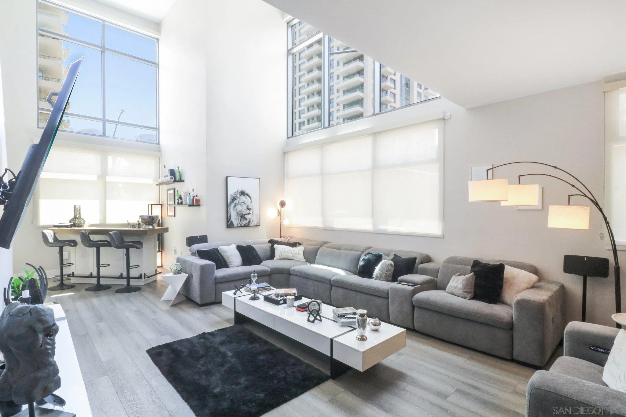 More Details about MLS # 250026247 : 645 FRONT ST UNIT 104