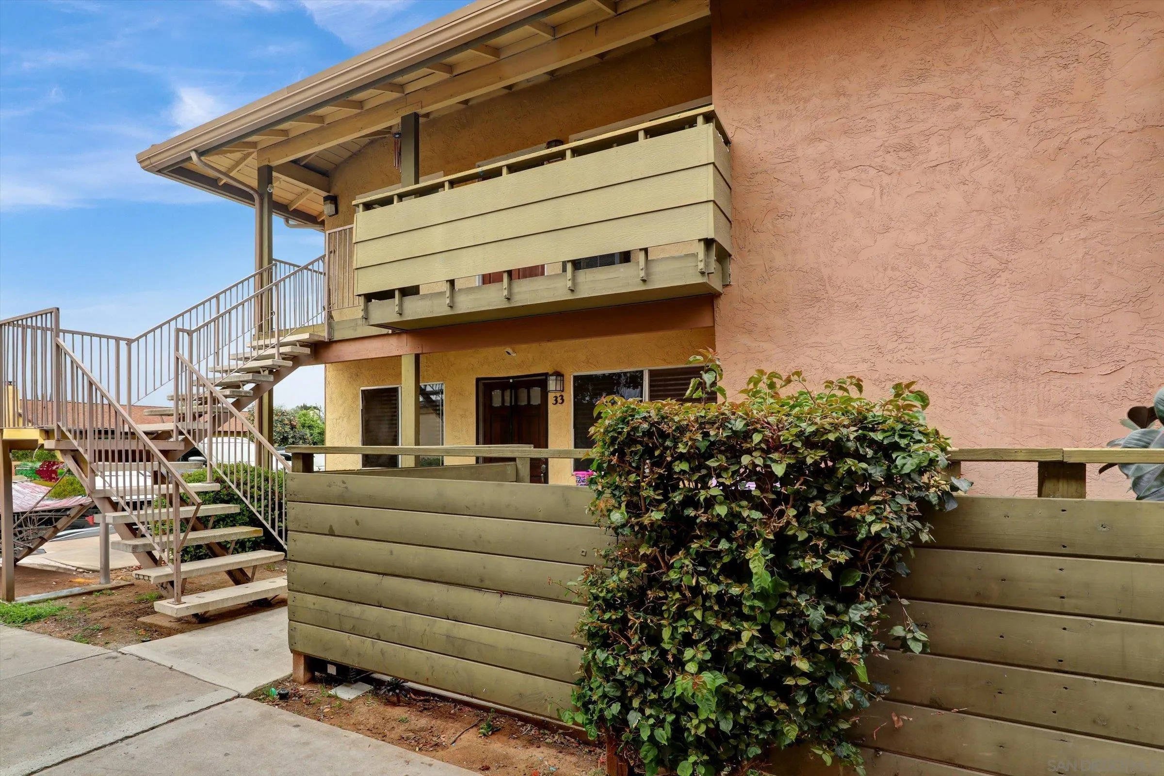 Photo #2: 250026251 Listing 