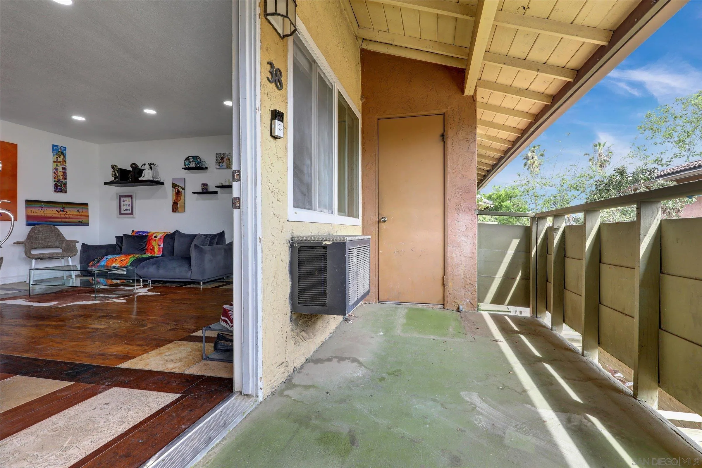 Photo #4: 250026251 Listing 