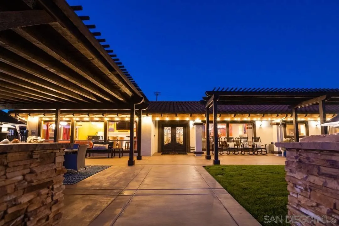 https://cdn.realtyfeed.com/cdn/127/250026252/5642c7eae0103ad3139374d5865bdf78.webp