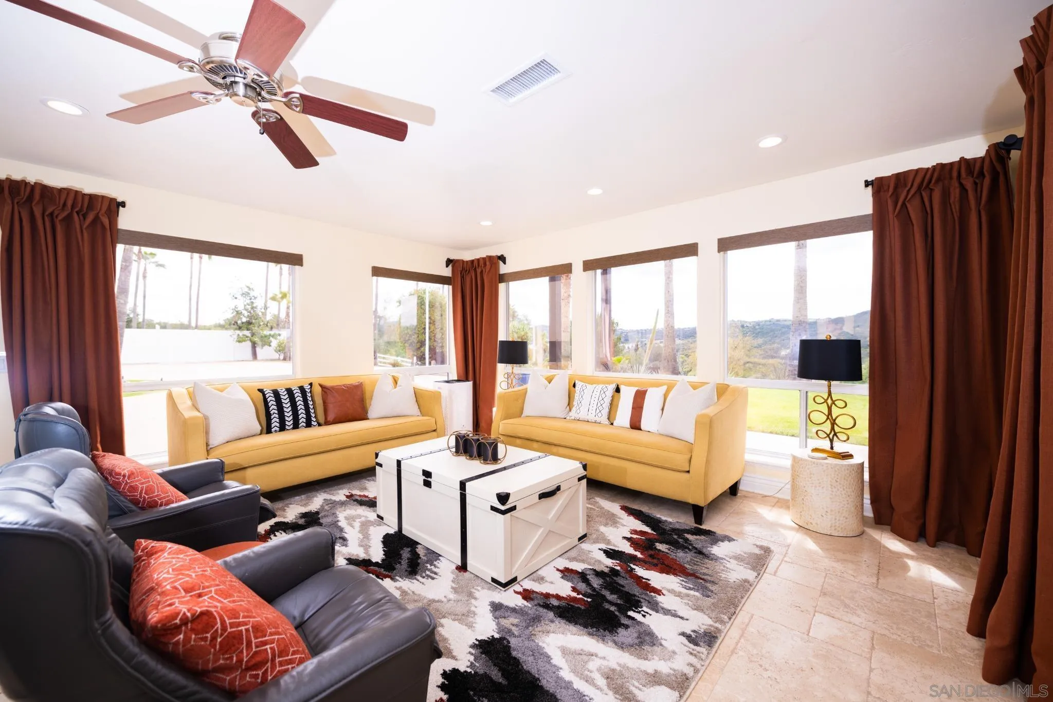 https://cdn.realtyfeed.com/cdn/127/250026252/f9fb8bb106ea636d942a2f559943cdc5.webp