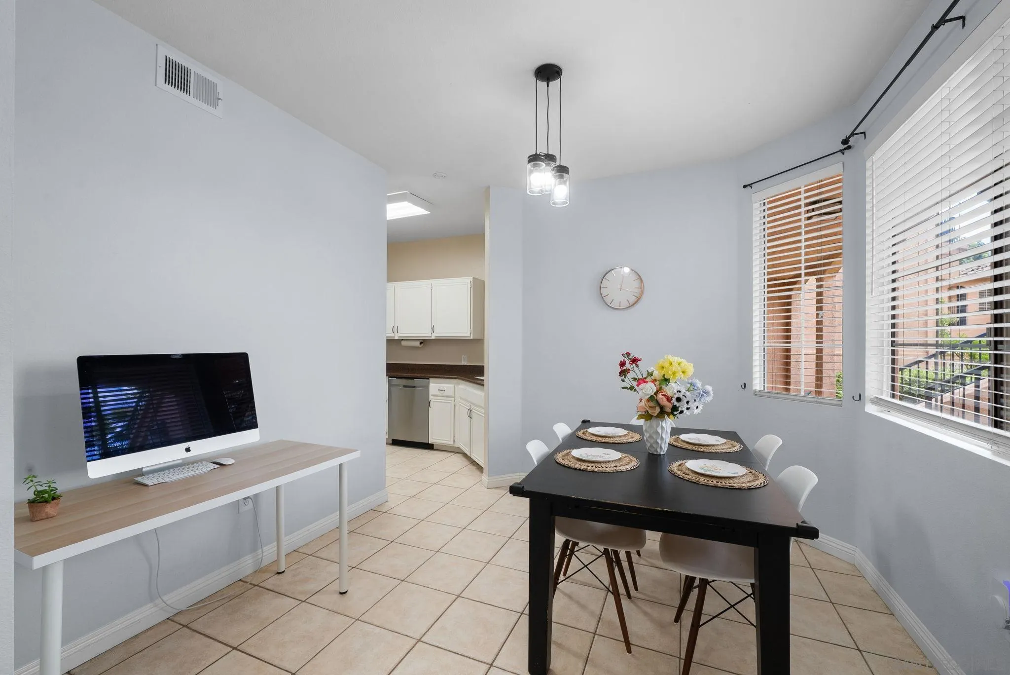 https://cdn.realtyfeed.com/cdn/127/250026269/183f7211b8c7b8e8f4c1d8acb5d59e92.webp