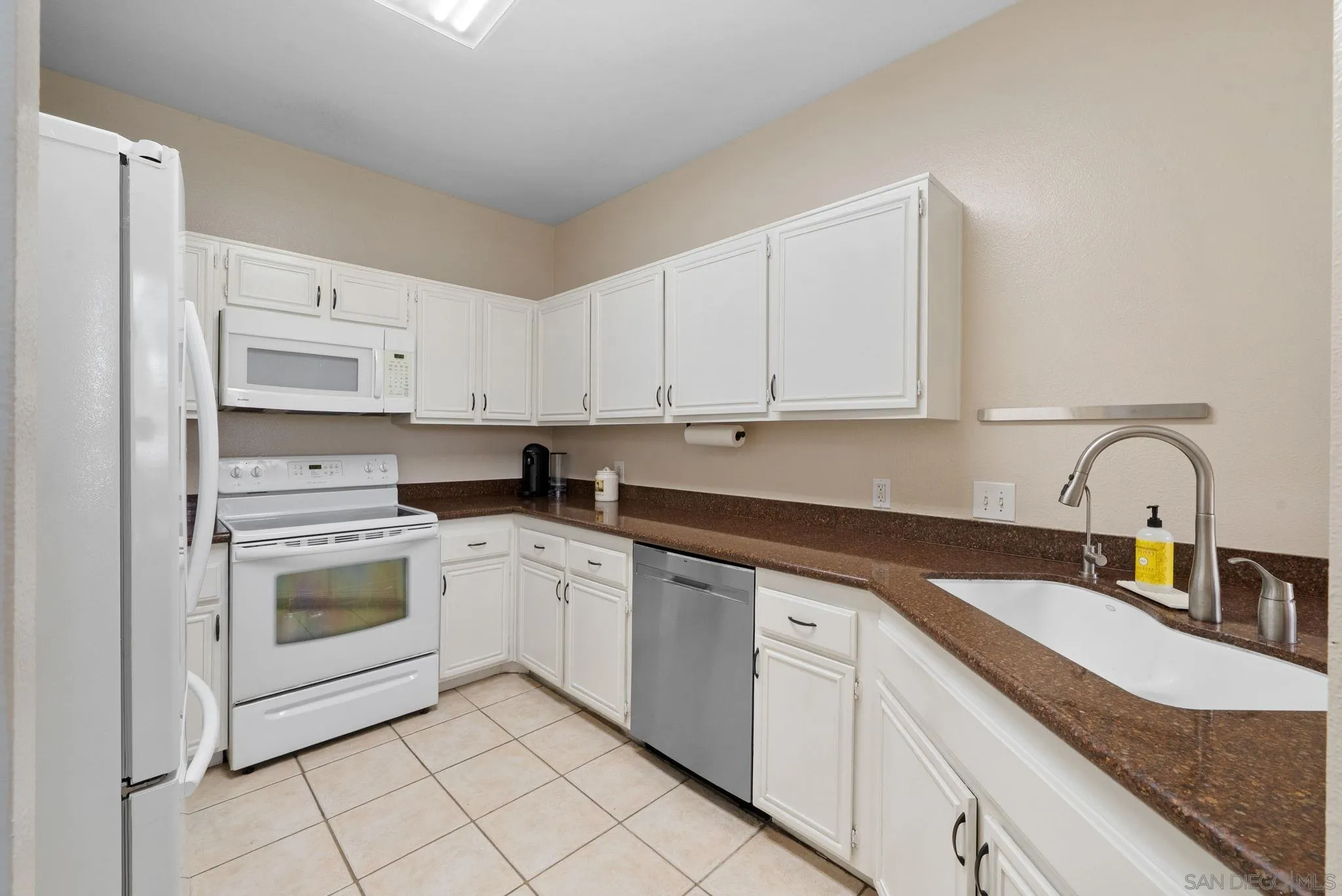 https://cdn.realtyfeed.com/cdn/127/250026269/d2c9fd1e05f2fbc1ea9a9a57efec0cc0.webp