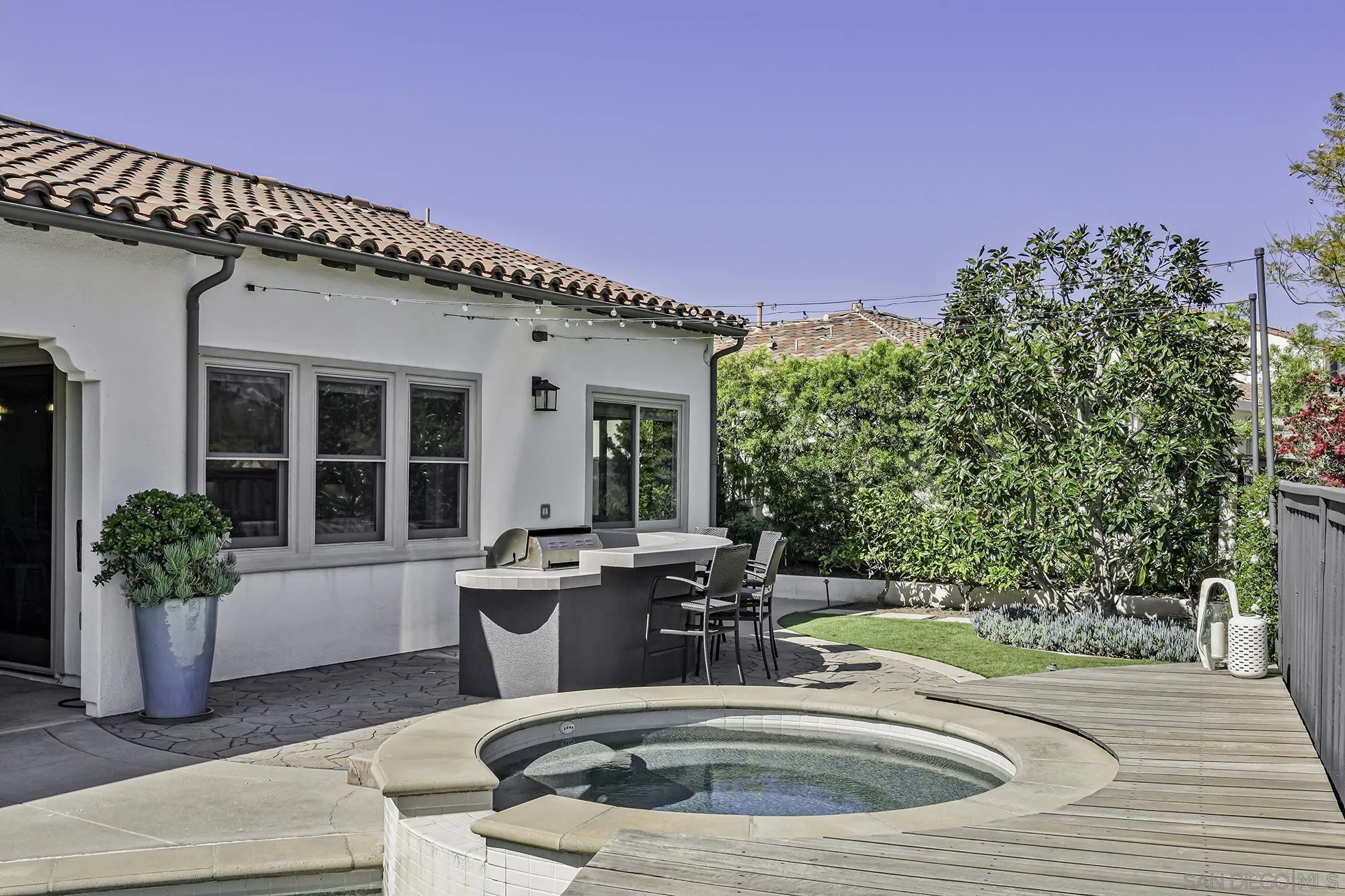https://cdn.realtyfeed.com/cdn/127/250026279/dd6938d12850c95bb7e1d259e773ca0c.webp