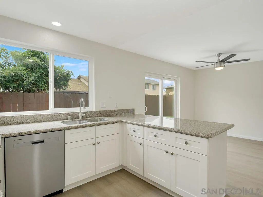 Photo #4: 250026290 Listing 