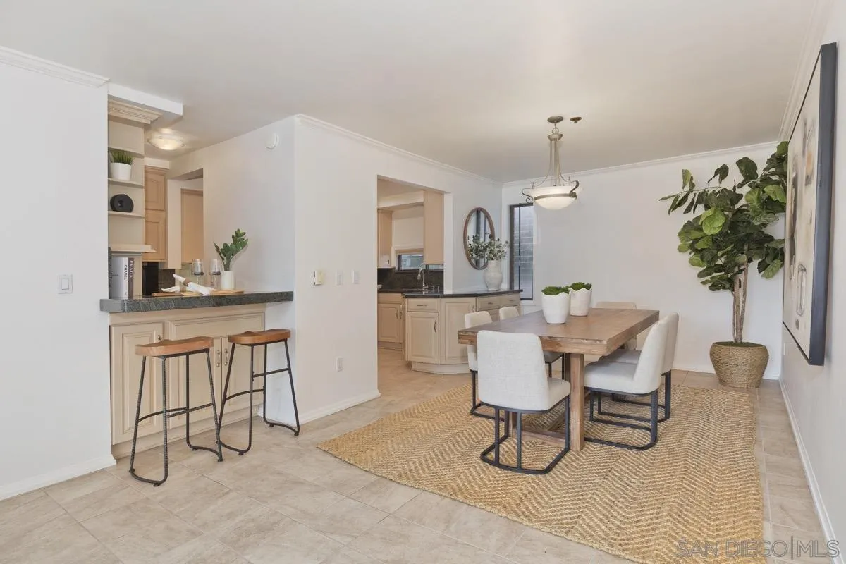 Photo #5: 250026326 Listing 