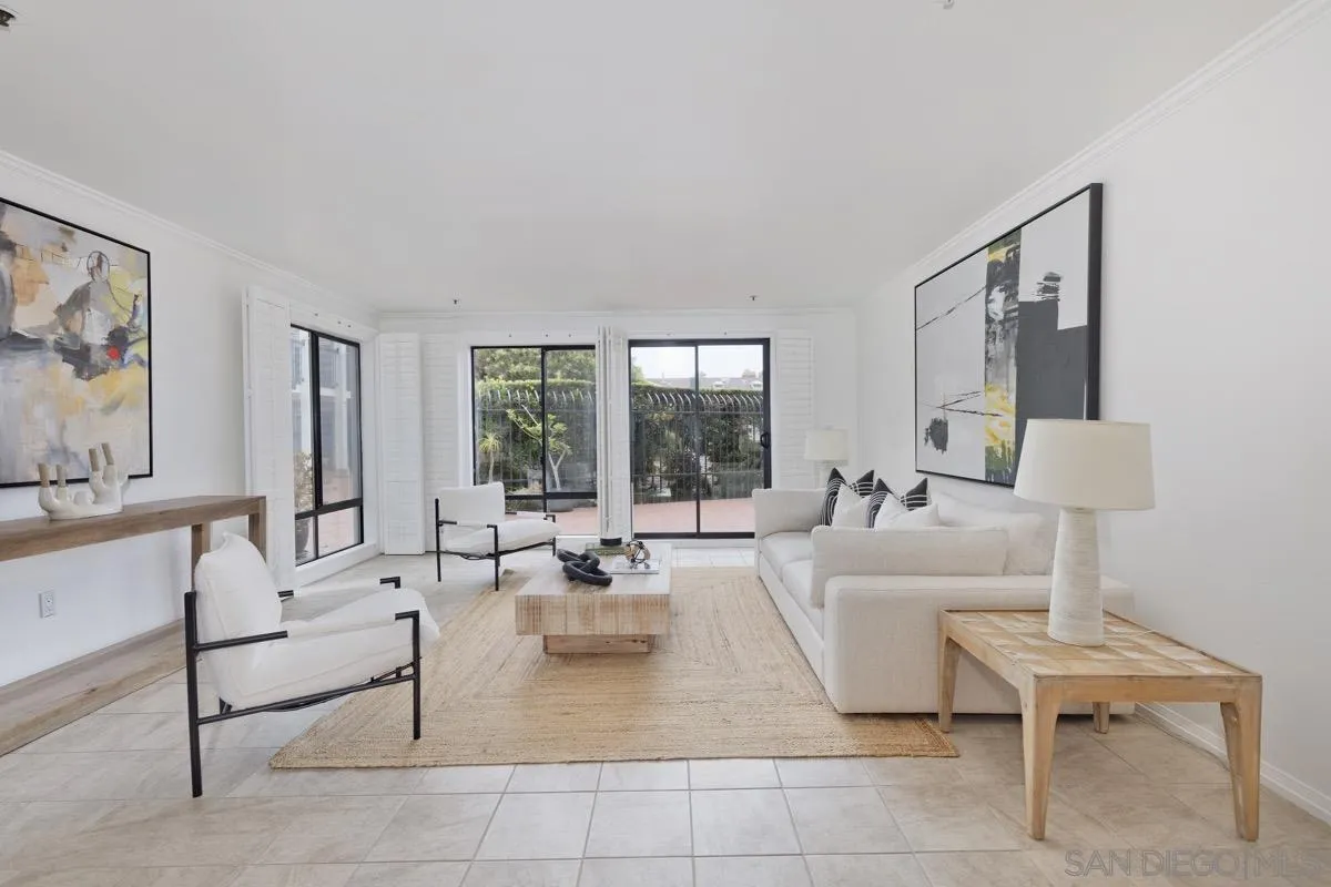 Photo #3: 250026326 Listing 