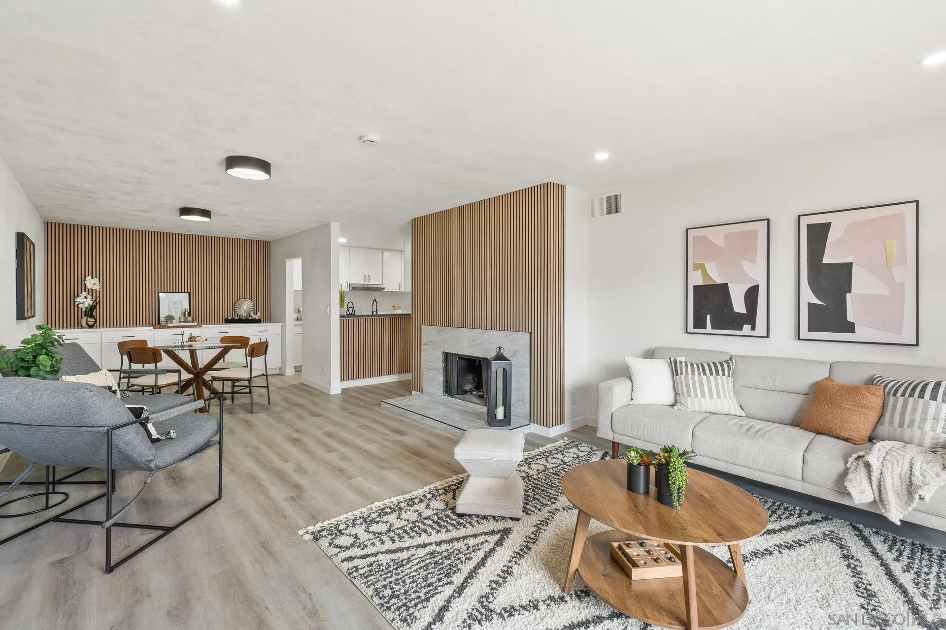 More Details about MLS # 250026328 : 3940 DOVE ST UNIT 312