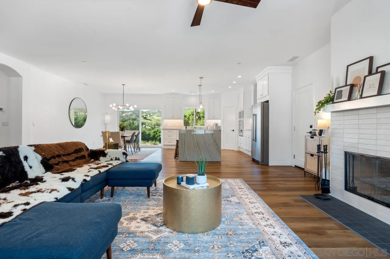 https://cdn.realtyfeed.com/cdn/127/250026351/033c3990256c9c2053e48f068057ac59.webp
